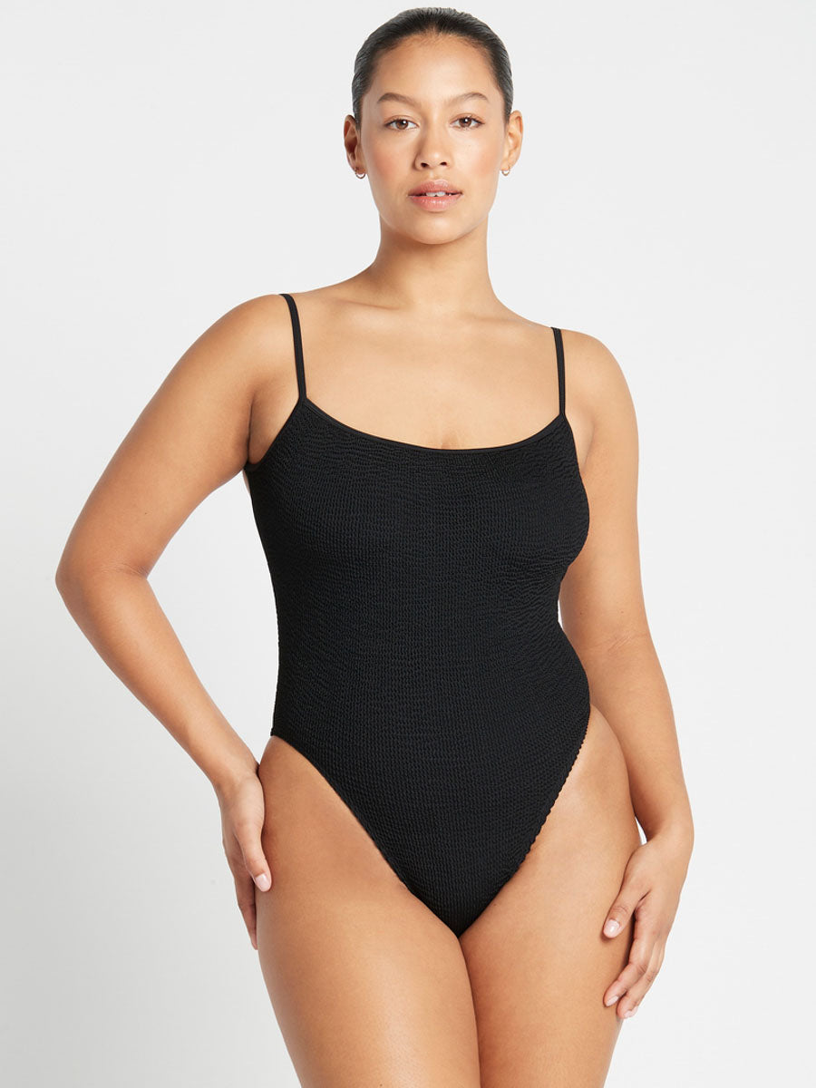 Bond-eye Eco Low Palace One Piece In Black