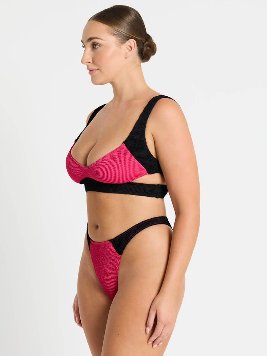 Bond-eye Splice Nino Crop Top in Raspberry/Black