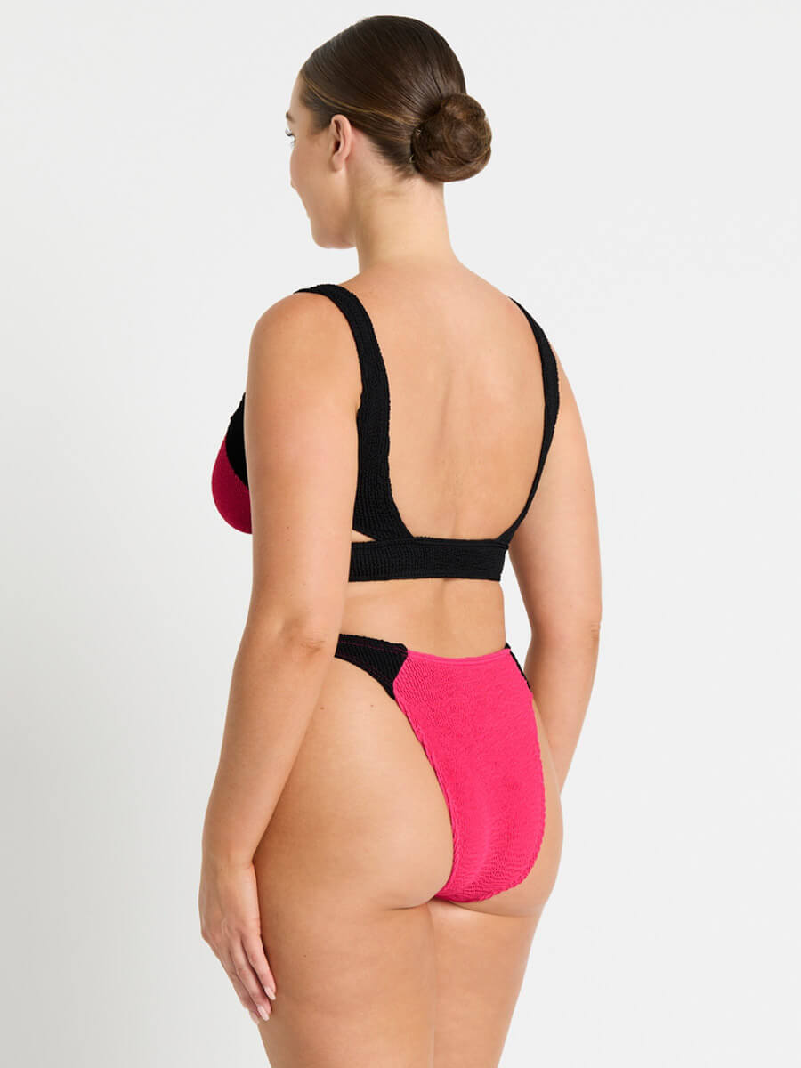 Bond-eye Splice Nino Crop Top in Raspberry/Black
