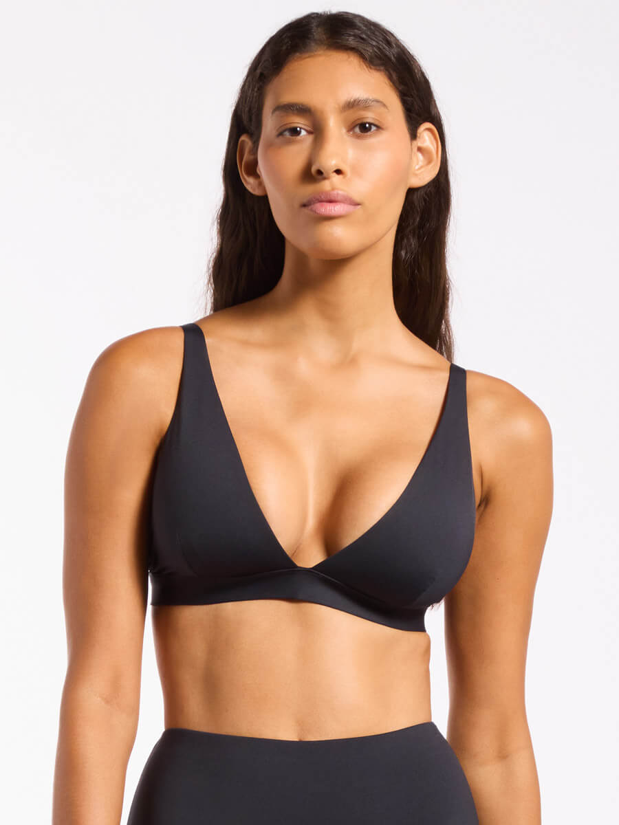 Jets Longline Triangle Top In Black
