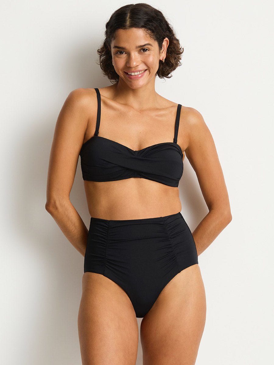 Essentials Super High Waist Pant in Black