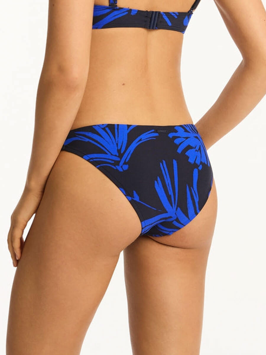 Sea Level Tradewind Cheeky Bottom in Night Sky