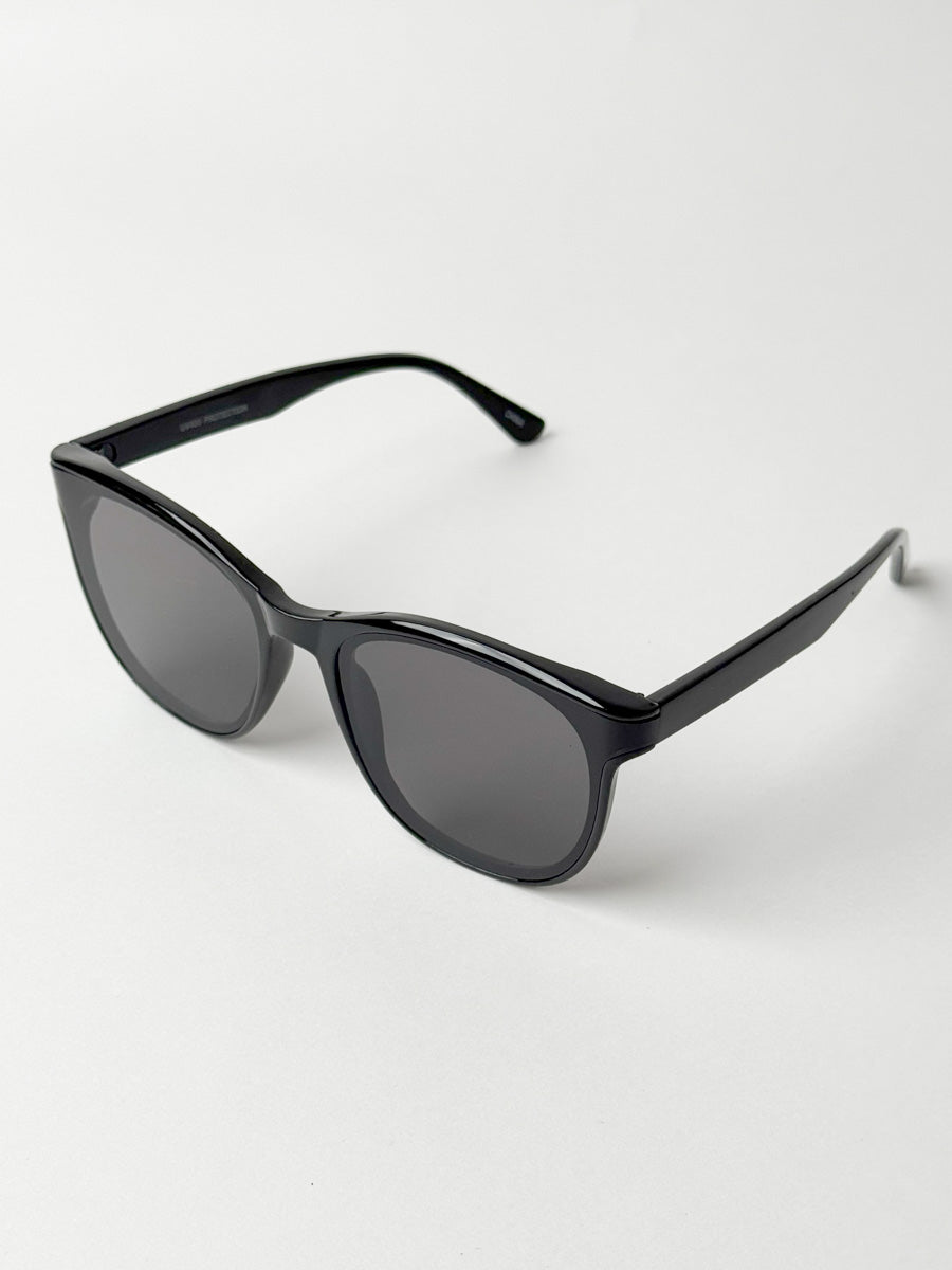 Mercury Victoria In Black
