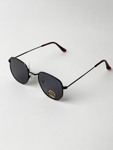 Mercury Kourtney Polarized In Black