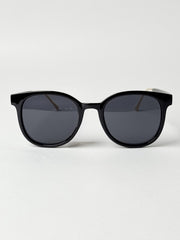 Taylor in Black, view 1, click to see full size