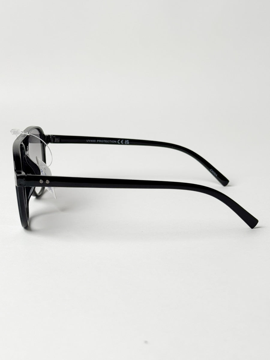 Bi-Plane in Black