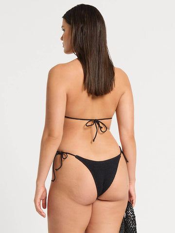 Bond-eye Ring Ingrid Triangle in Black Shimmer