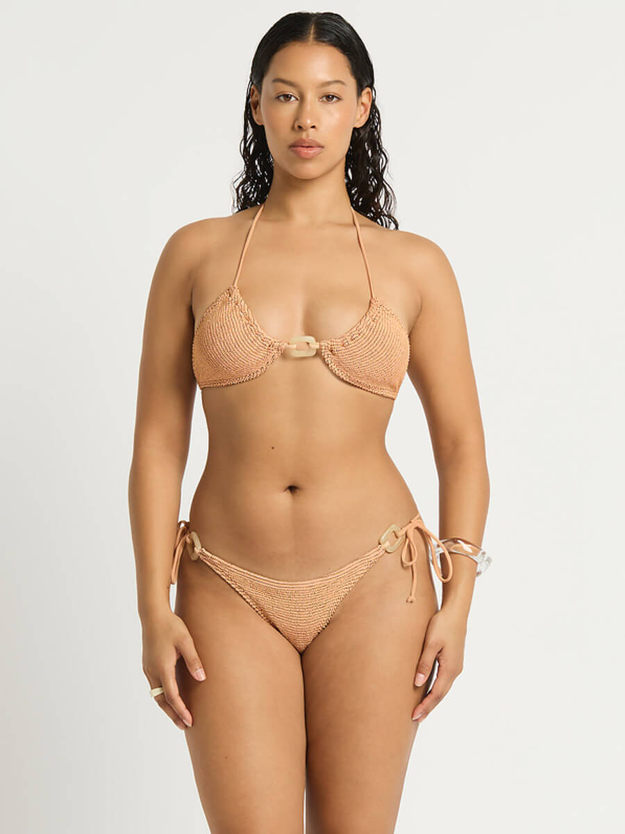 Bond-eye Ring Ingrid Triangle in Seashell Lurex