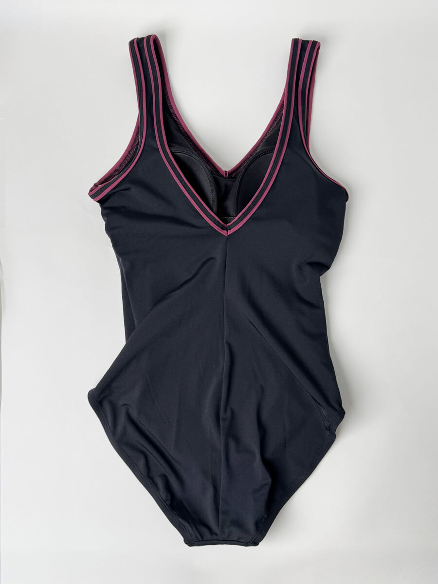 One Piece V Neck V Back In Black/Raspberry