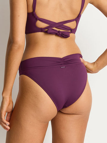 Essentials V Front Mid Pant in Claret